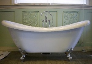 Claw-footed Soaking Tub 