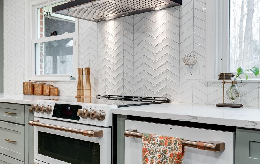 3 Stay-in-Place Design Ideas to make Kitchens & Bathrooms easier for everyone!