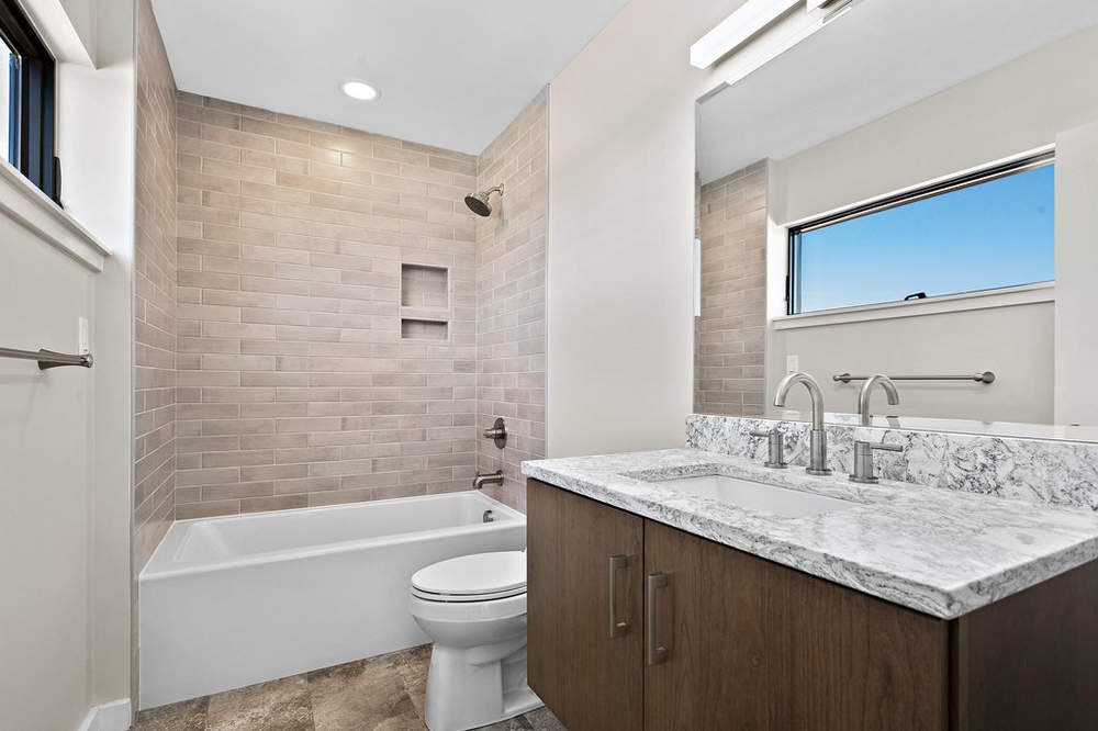 The Pros and Cons of 2023’s Top Bathtub Trends